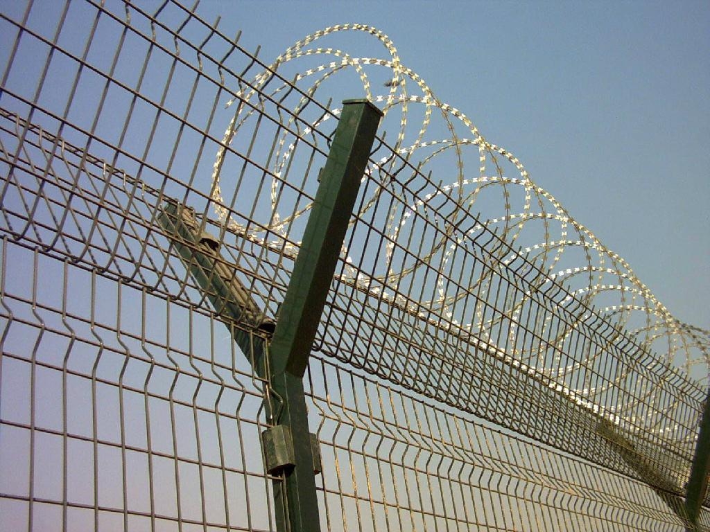 High Security Razor Wire Airport Fence  4