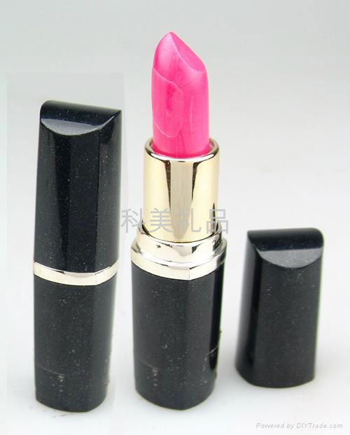  lipstick 3