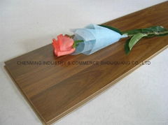 HDF laminated flooring