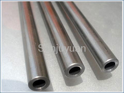 China seamles P11 p22 p5 p9 alloy steel pipe supplier 4