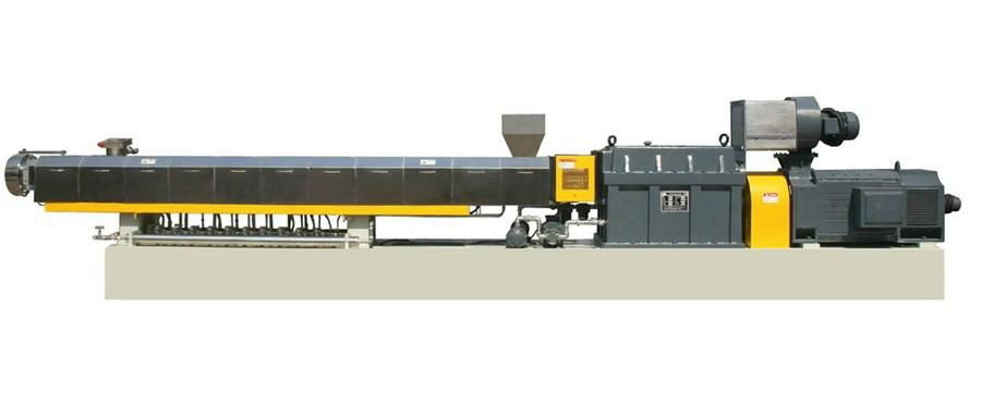 The parallel double screw extruder 3