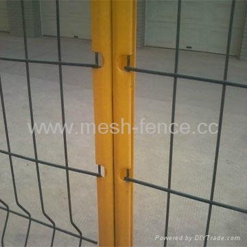 mesh fence 3