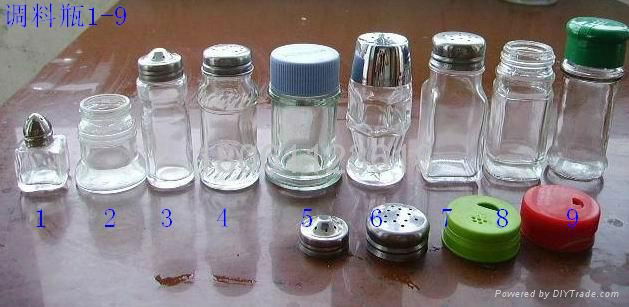 Seasoning bottles, salt and pepper bottles