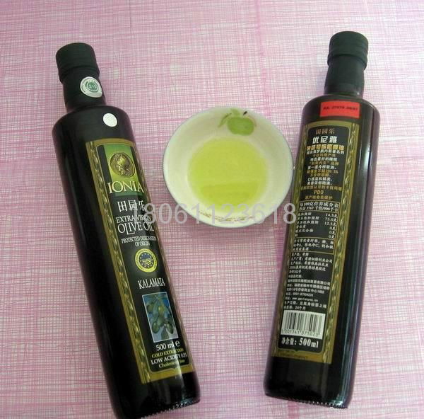 Olive oil bottles 3