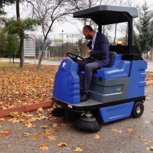 Mini Electric Sweeper 2