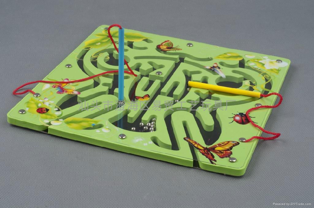 Children's educational toys magnetic animal maze 4