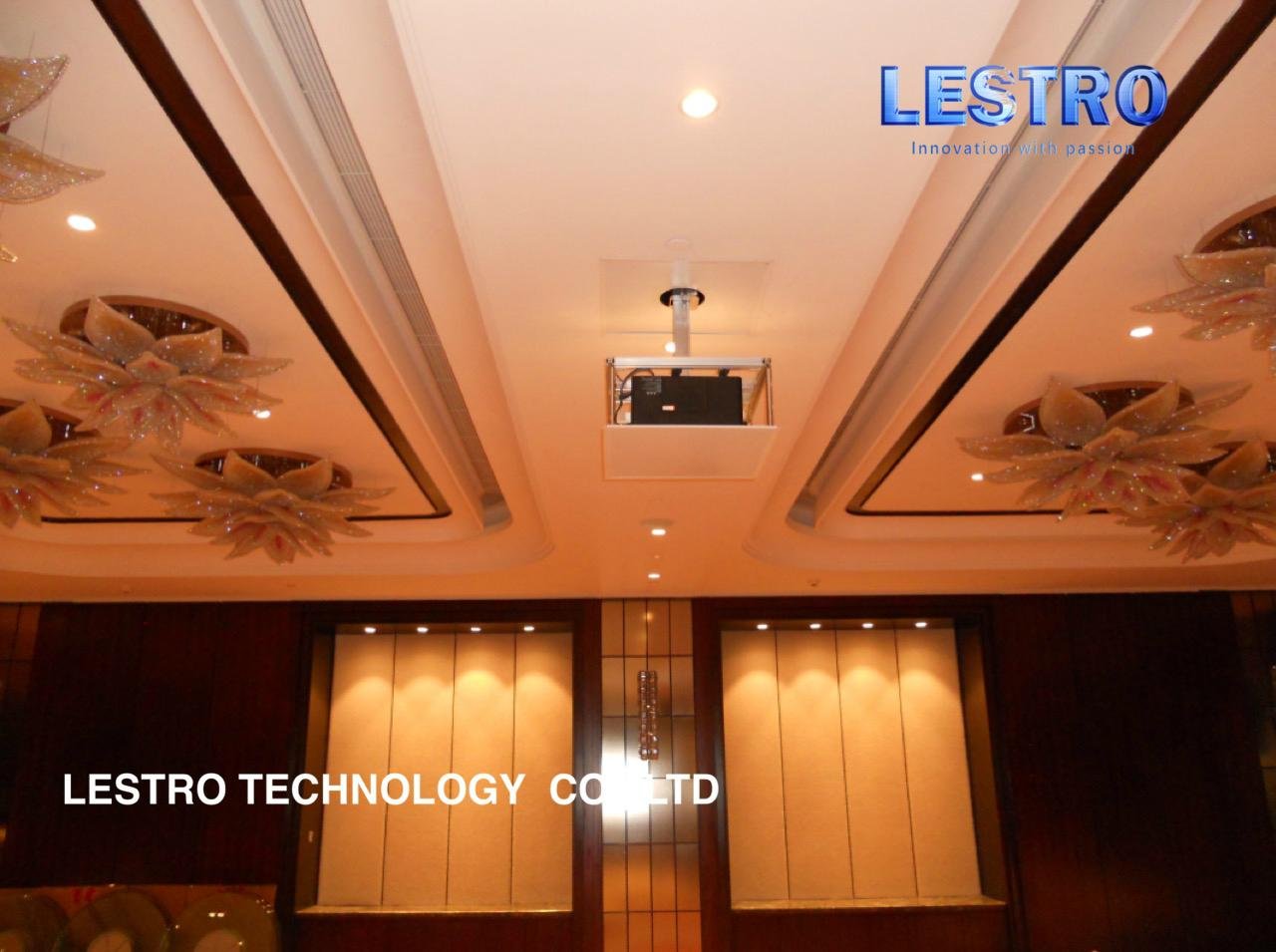 Electrical Telescopic Projector Lift (TPL) LXC Series 3