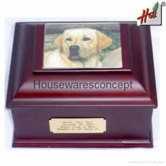 Personalized luxury wood urn for pet 