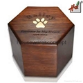 Unique design pet urn  1