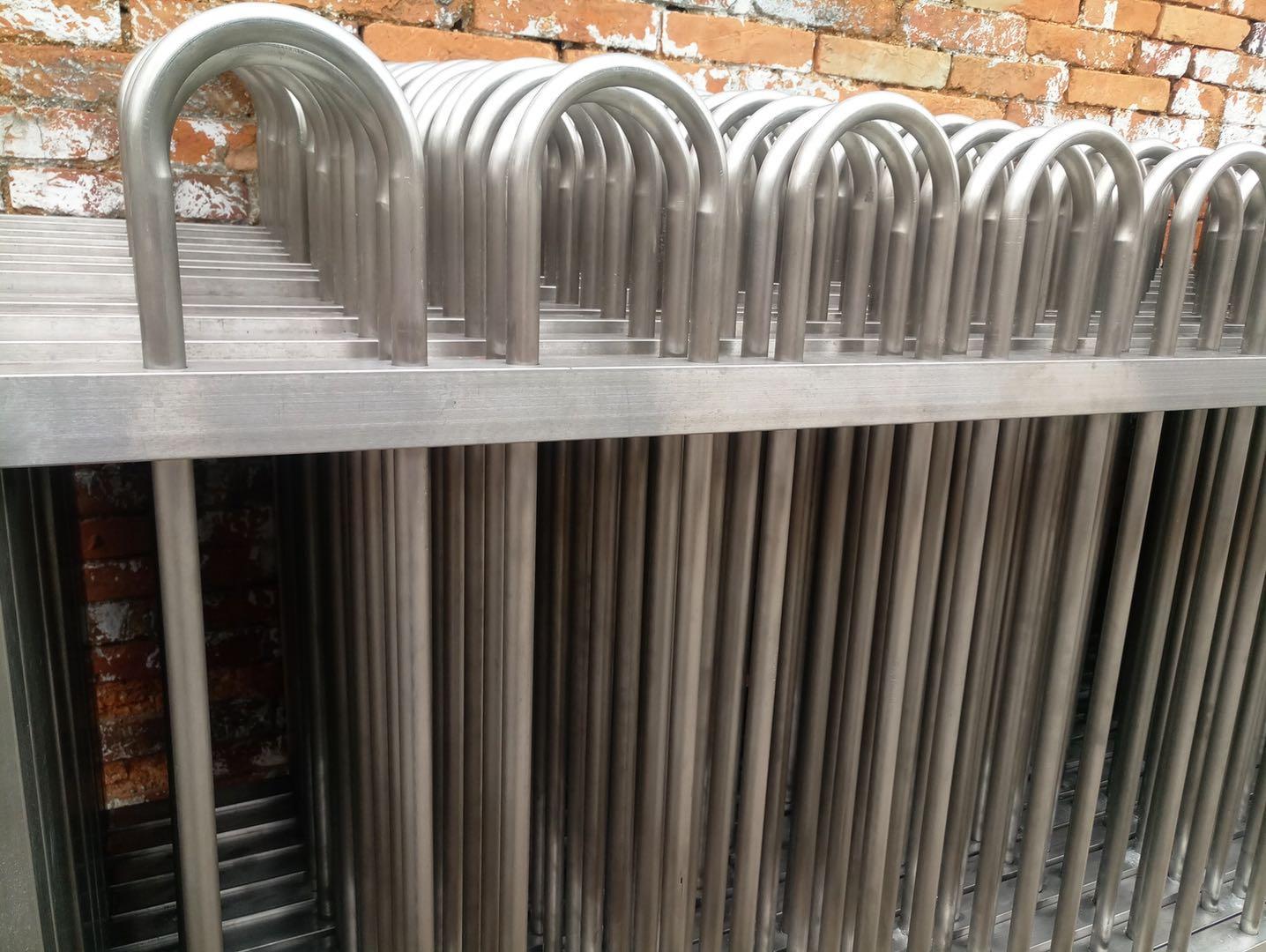 Foshan Jinan stainless steel door factory produces 316 stainless steel railings 2