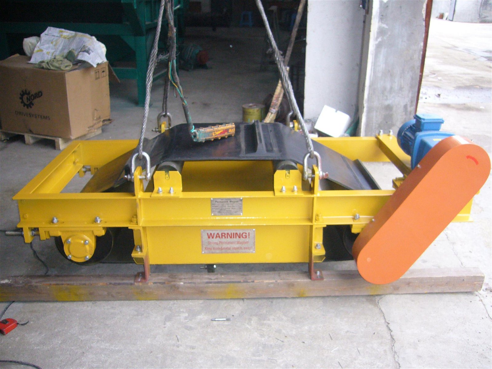 Overband conveyor belt Magnetic Iron Remover separator 5