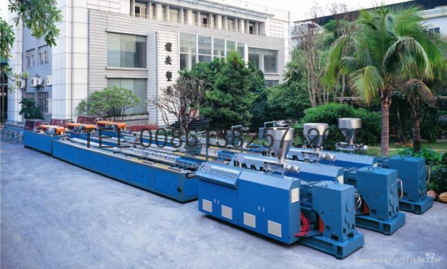 WPC decking extrusion machine