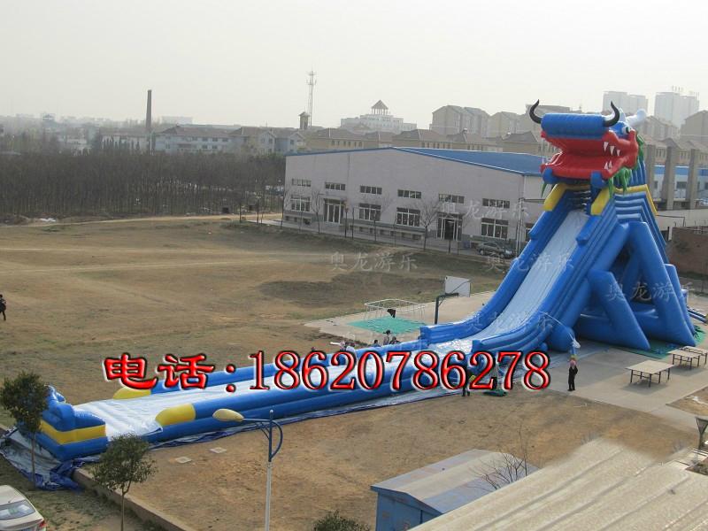 Inflatable large tap water slides  2