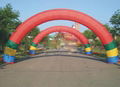 Inflatable arch