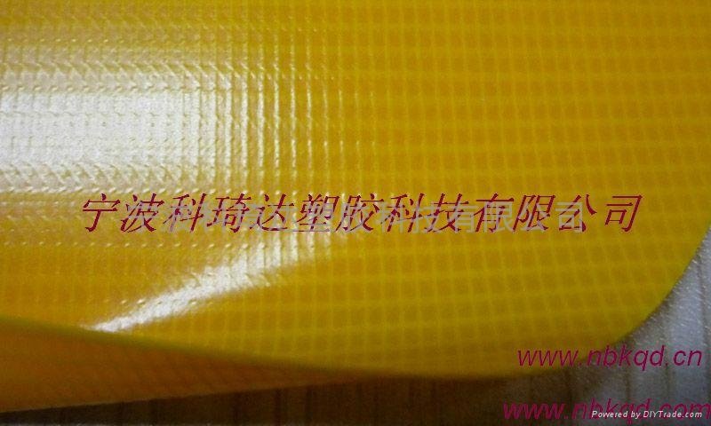 透明阻燃抗静电耐寒PVC夹网布 3