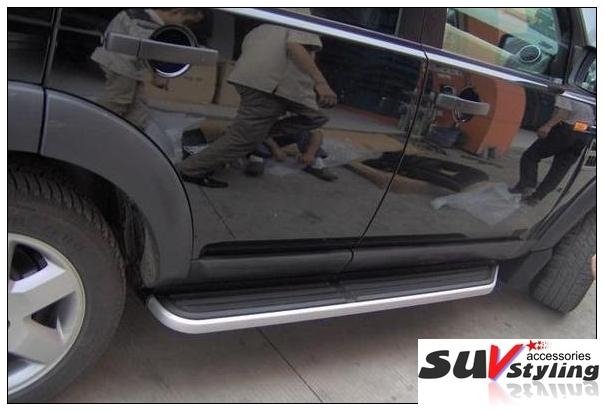 Discovery 3 & 4 Factory Side Step Running Board 2