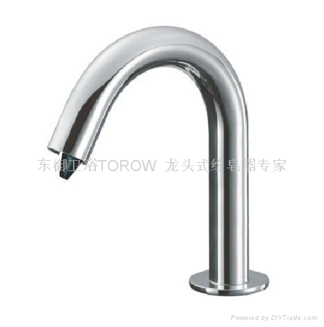 水龍頭式感應泡沫皂液器 3