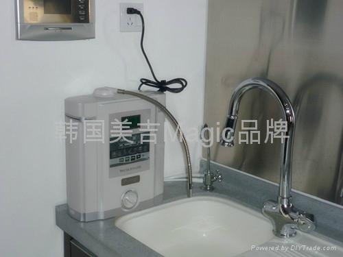  原裝進口家用電解還原水機 2