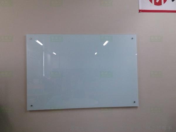 诺迪士厂家定做教学家用钢化烤漆磁性玻璃白板