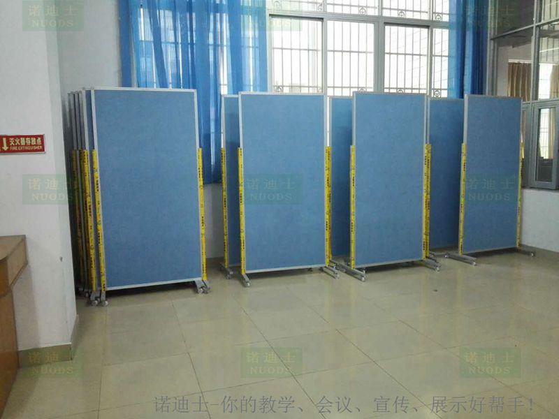 Mobile double-sided display board with support 4