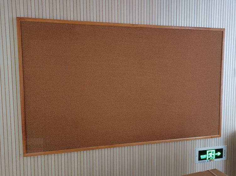 厂家订做实木榉木边水松展示板不锈钢相片墙板文化墙板 4