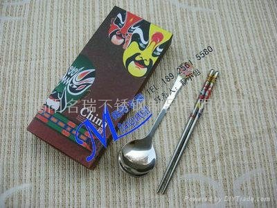 国粹礼品餐具脸谱勺筷两件套 2