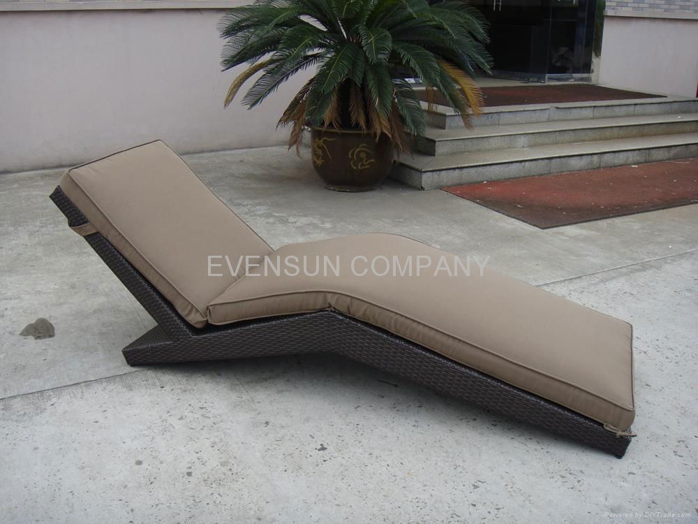 Outdoor rattan Lounge sunbed 