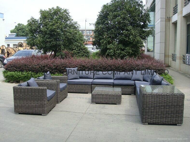 outdoor wicker sectional sofa