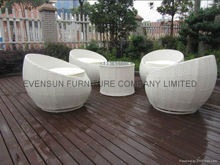 white rattan outdoor furniture 3