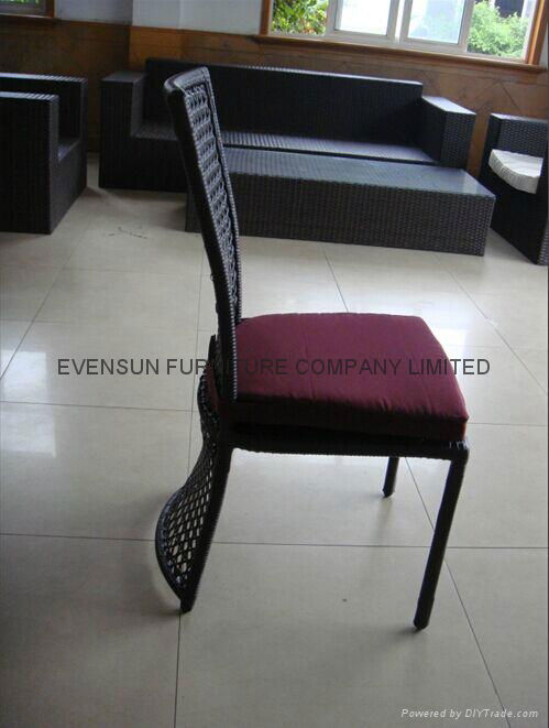 Elegant Rattan Outdoor Chairs 4