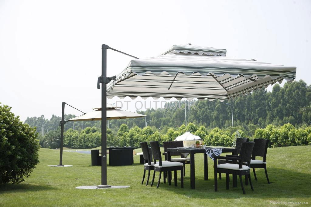 Outdoor Table set with Umbrella 