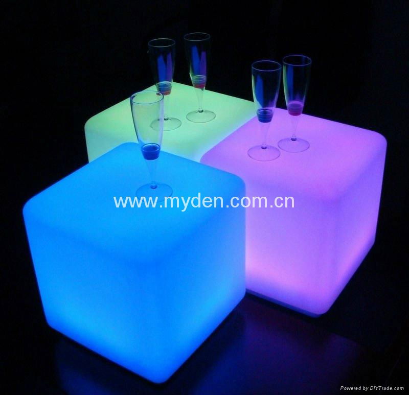 LED Cube and Stool CE ROHS UL 4