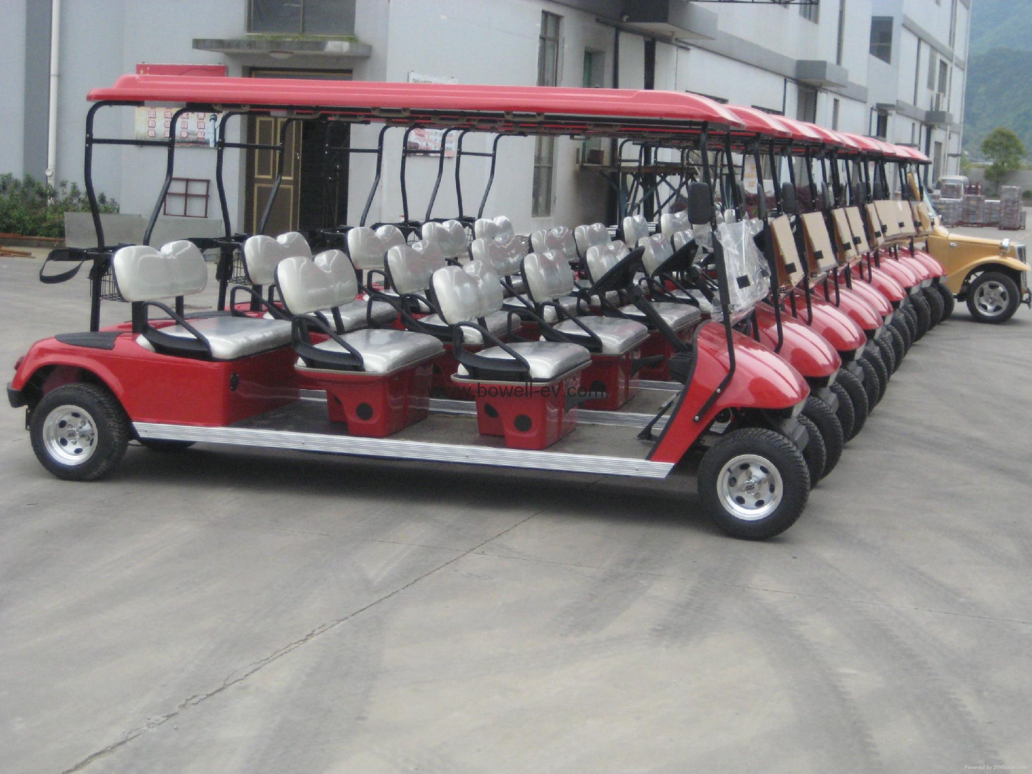 4-seat golf cars 3