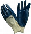 Cotton interlock gloves with nitrile half coating