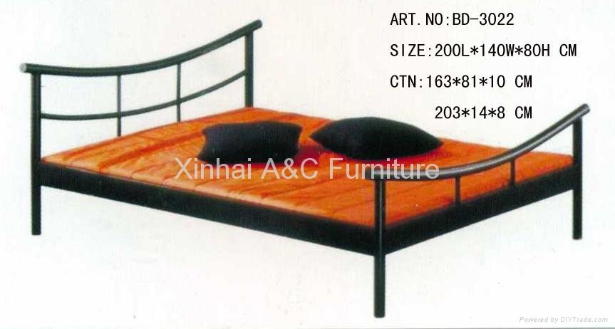 Modern Black Powder Coated Metal Bed  3