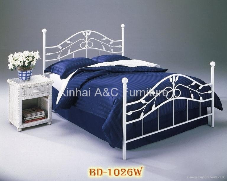 Modern Powder Coated Metal Bed 5