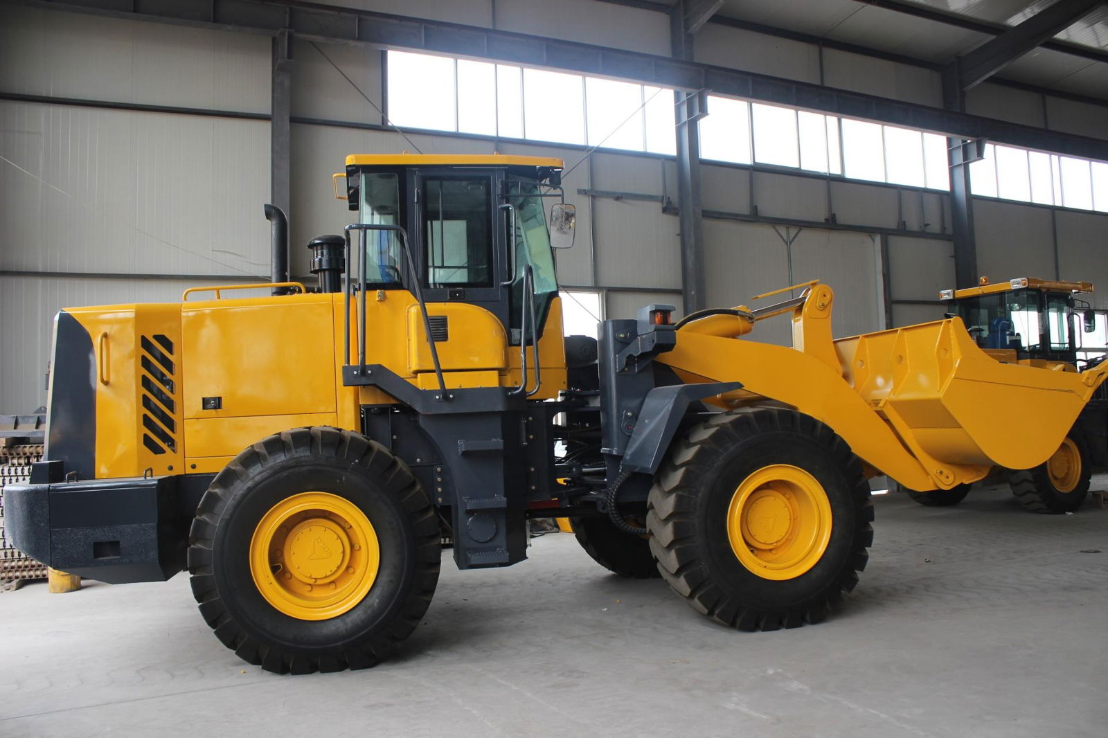 wheel loader