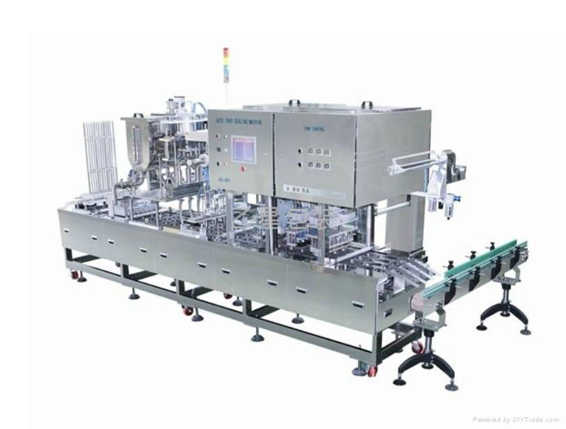 全自動灌裝封杯機杯盤包裝機廠家價格