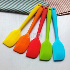 Recuperated silicone spatula