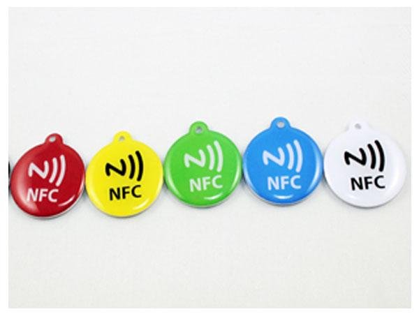 NFC滴胶钥匙扣 2