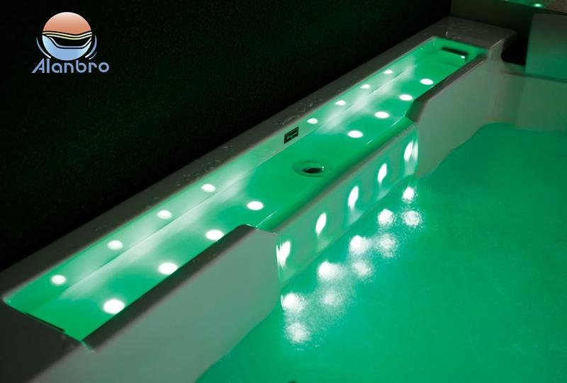 Luxury acrylic outdoor swimming spa  jacuzzi bathtub 5