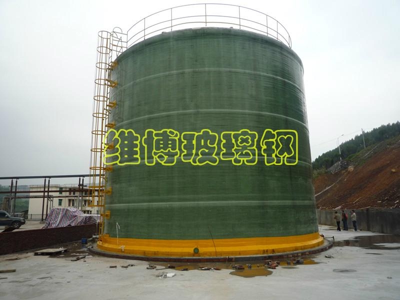 现场缠绕制作超大型玻璃钢容器
