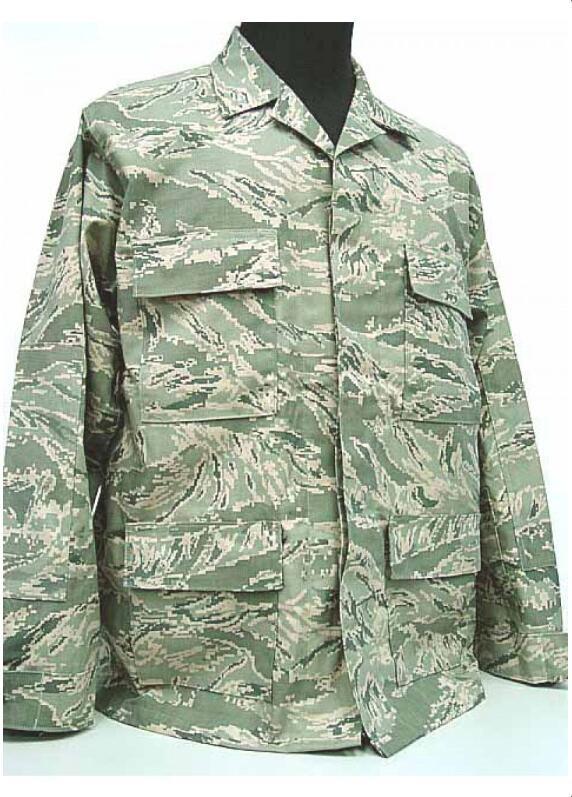 Uniforme militar británico de camuflaje del desierto