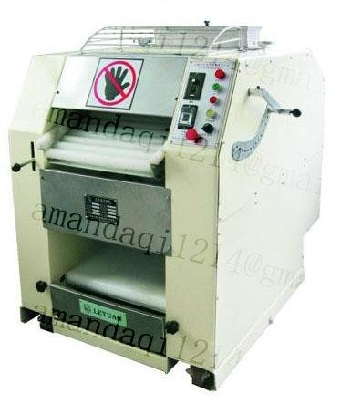 Automatic flour pressing machine 2
