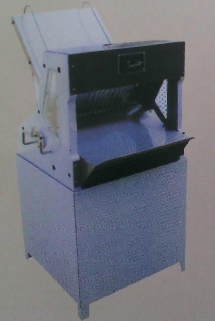 Automatic flour pressing machine 4