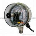 Pressure gauge with electric contact 5