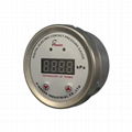 Digital electric contact pressure gauge