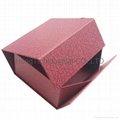 Custom gift paper folding box with magnet