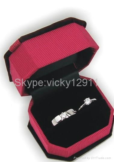 have stocks cufflink boxes 3