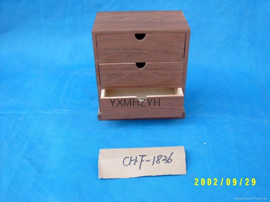 Paulownia wood box with burned 5
